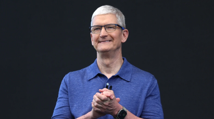 Tim Cook: Apple Intelligence Không Tránh Khỏi Ảo Giác