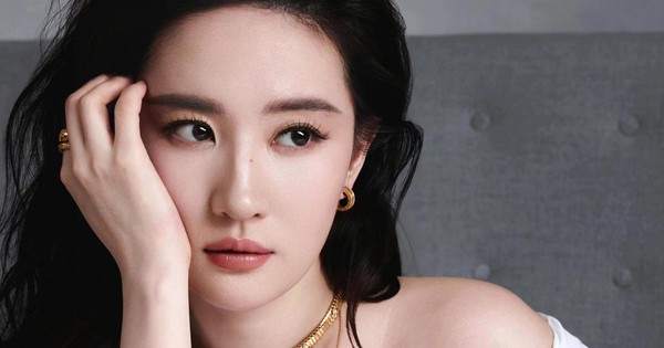 Lưu Diệc Phi bị sàm sỡ