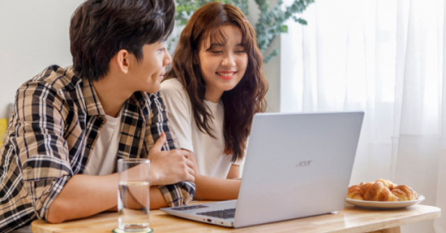 Điểm mặt 5 laptop sinh viên cấu hình khoẻ, giá chỉ từ 10,5 triệu đồng