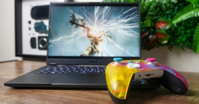 3 máy tính xách tay chơi game bất bại, "chất" nhất năm 2025