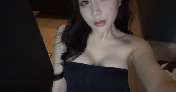 Streamer phú bà tương tác lại với tình cũ Zeros, "gương vỡ lại lành"?