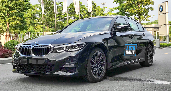 Những chiếc BMW 330i M-Sport 2019 đầu tiên về Việt Nam, chốt giá 2,379 tỷ đồng