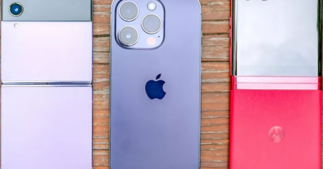 iPhone Flip sẽ đá bay mọi 
