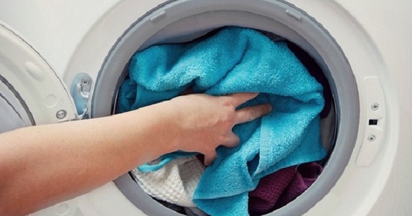 Dùng máy giặt 10 năm mới biết: 7 thói quen này vừa làm hỏng máy, vừa hại quần áo, lại rước bệnh vào người