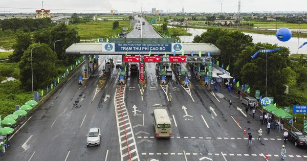 Từ tháng 10, hơn 4 triệu ô tô sẽ không được qua trạm thu phí nếu chủ phương tiện không thực hiện việc sau