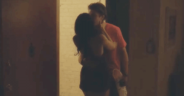 Phim 18+ đang khiến 13,8 triệu người ồ ạt xin tên: Nữ chính "cuốn" vô cùng tận