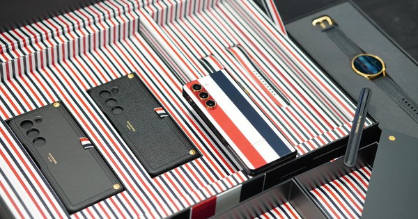 Đại sứ Thanh Hằng và “sao” quốc tế say đắm với BST Galaxy Z Fold5 Thom Browne Edition