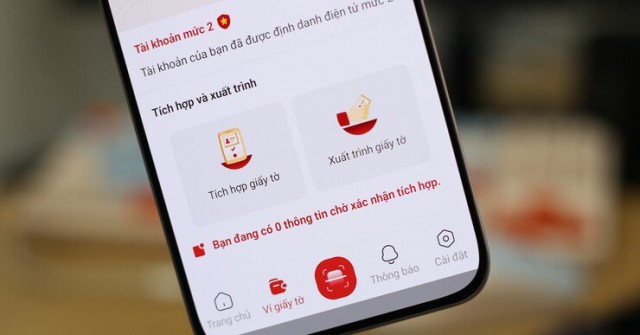 VNeID 2.2.2 trên iOS và Android: Tích hợp thêm hộ chiếu, bằng cấp, học bạ,...