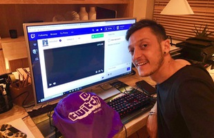 Thể hiện sự đa tài, danh thủ Mesut Ozil lấn sân sang nghiệp Streamer