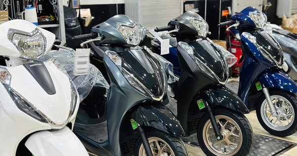 Cập nhật giá xe máy Honda LEAD tháng 10/2025 mới nhất