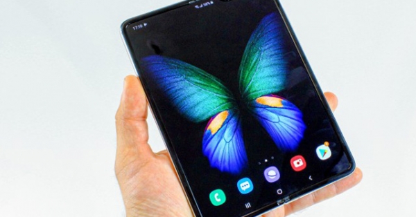 Galaxy Fold lại 