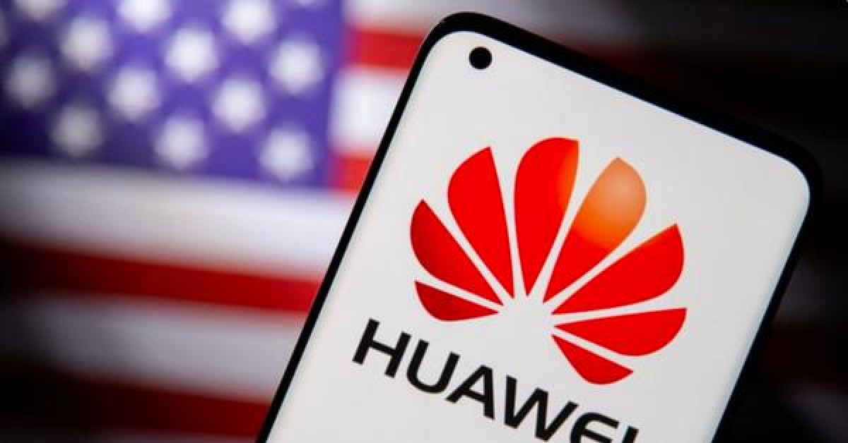 Tổng thống Mỹ ký luật tăng cường ngăn chặn Huawei, ZTE