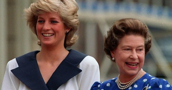 Mối quan hệ giữa Nữ hoàng Elizabeth và Công nương Diana