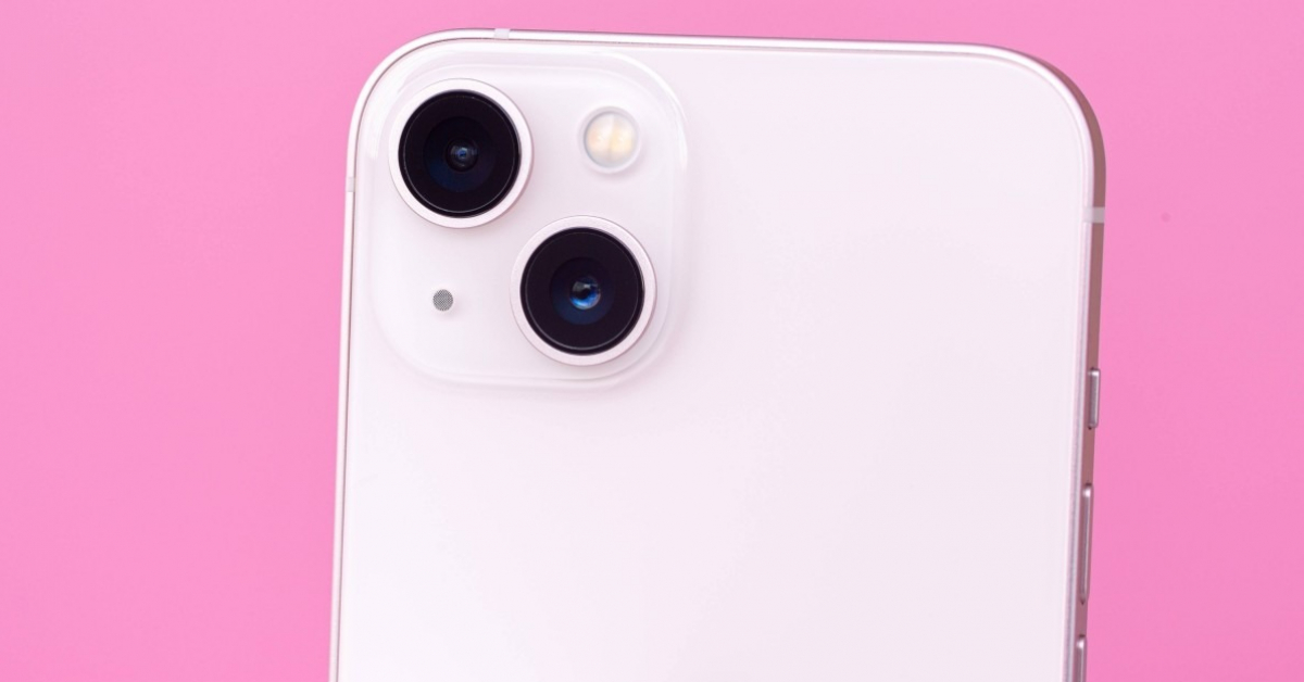 iPhone có camera chéo giống iPhone 15 mới nhưng rẻ hơn tới 6 triệu