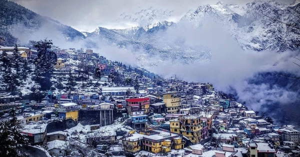 Tại sao một thành phố trên dãy Himalaya lại đang chìm xuống