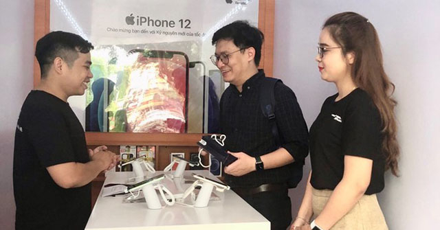 Nên chọn iPhone 12 và 12 mini màu gì để du Xuân cho chất?