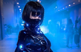 Bỏng mắt với cosplay cô nàng Kishimoto Kei trong Manga GantZ