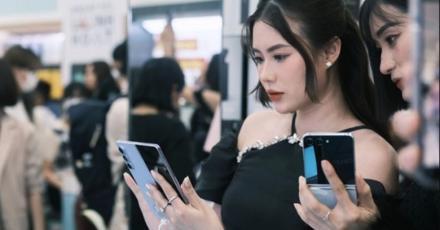 Samsung vẫn là bá chủ phân khúc smartphone màn hình gập nhưng đang bị hãng này đe dọa