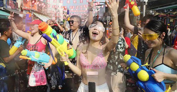 Songkran 2024: Hơn 120.000 du khách đổ về Thái Lan, Bangkok 