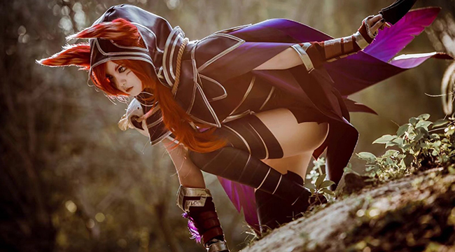 LMHT: Cosplay Xayah – nàng thơ của những vũ điệu chết chóc