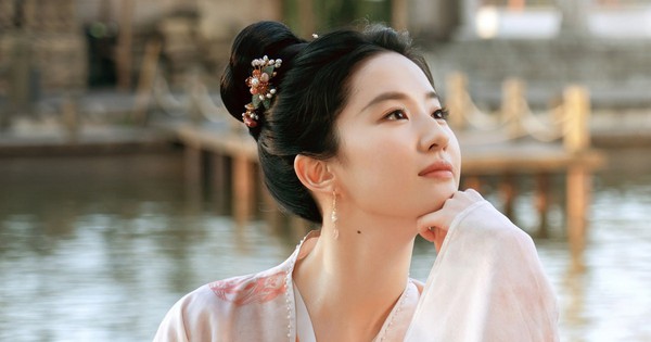 10 mỹ nhân có góc nghiêng đẹp nhất Trung Quốc: Triệu Lộ Tư bét bảng, hạng 1 nhan sắc “thượng hạng 5 sao”