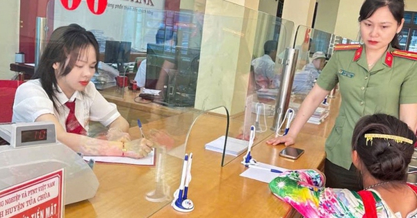 Khách hàng thực hiện chuyển khoản thành công 4 lần, đến lần thứ 5, nhân viên Agribank lập tức liên hệ người thân khách hàng: Kịp thời chặn vụ lừa đảo