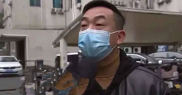 Người đàn ông mua bảo hiểm 3,3 tỷ đồng cho con, 7 năm sau cần tiền đi rút thì được thông báo: “Chỉ giải ngân khi con anh mất”