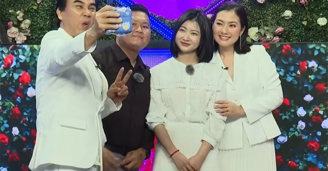 Gái xinh chưa từng yêu, lần đầu hẹn hò gặp đúng 