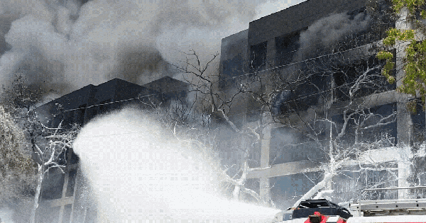 Người sống sót kỳ diệu, 59 giây kinh hoàng và cuộc gọi Mayday: Những gì đã biết về vụ rơi máy bay Ấn Độ cho đến hiện tại