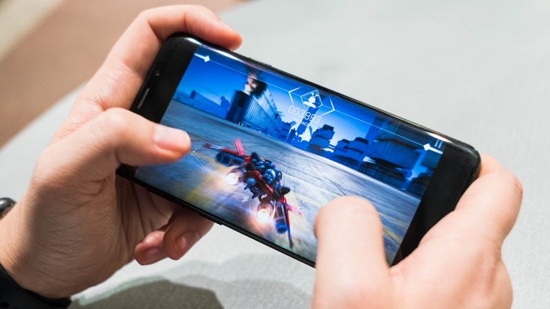 Dùng Android 12, game thủ có thể chơi game... trước khi tải xong