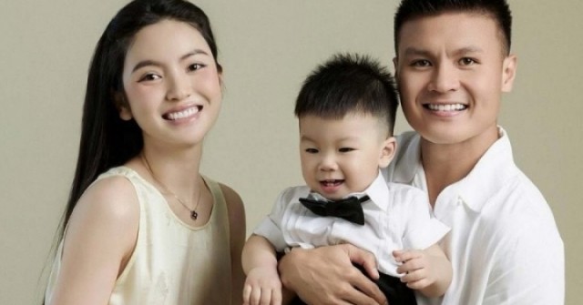 Quang Hải - Chu Thanh Huyền mừng con trai tròn một tuổi