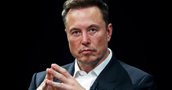 2 trong 3 cấp phó thân tín nhất của Elon Musk rời đi, Tesla đang trải qua 