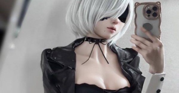 Bộ ảnh cosplay 2B 'hừng hực', có khả năng thay đổi tâm trạng người xem