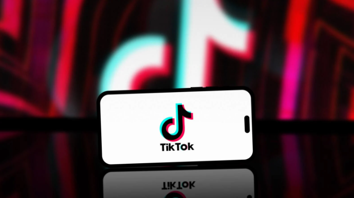 TikTok Ra Mắt Tính Năng Trò Chuyện Nhóm Lên Đến 32 Người