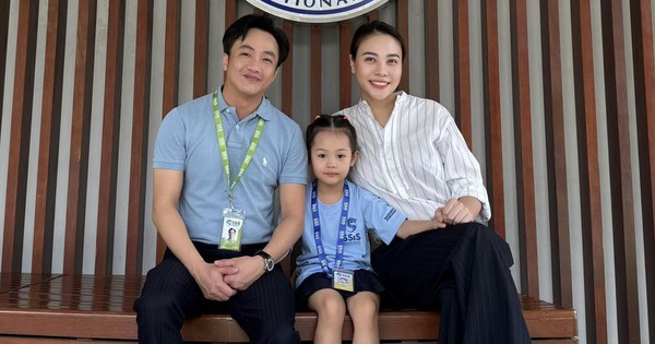 Con gái Cường Đô La - Đàm Thu Trang nhập học trường quốc tế danh tiếng hàng đầu tại TP.HCM, được bố mẹ tháp tùng trong ngày đầu tiên