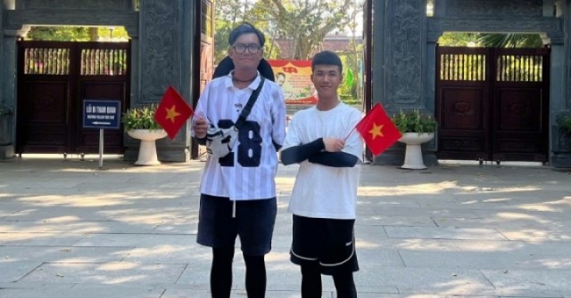 Đi bộ từ TP HCM ra Hà Nội xem diễu binh 2/9
