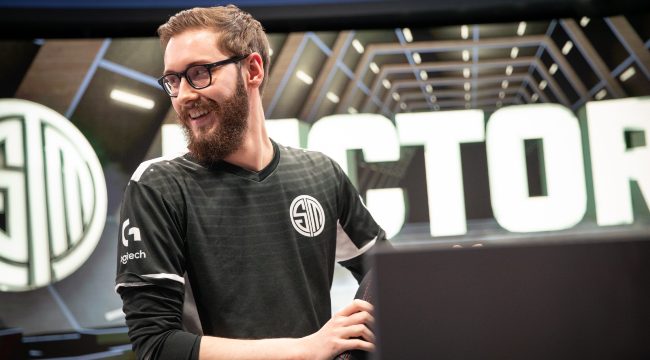 LMHT: TSM Bjergsen tái xuất đấu trường chuyên nghiệp trong năm 2022