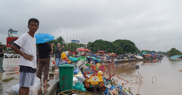 Nước sông Mekong ở Lào lên cao