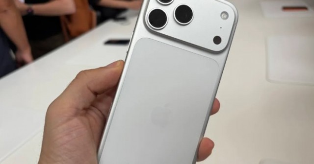 Mẫu iPhone 17 Pro “tốt nhất” không được bán tại Việt Nam