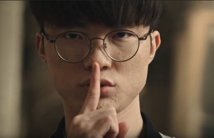 LMHT - Giúp SKT hủy diệt Fnatic, Faker khiến cả thế giới trầm trồ: 'Cậu ấy cứ đánh thế này thì vô địch mất thôi'