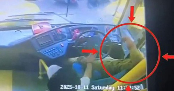 Tài xế bất ngờ lên cơn động kinh, xe buýt đâm trúng 9 phương tiện