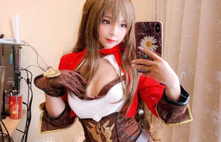 Đốt mắt với cosplay Genshin Impact siêu nóng bỏng