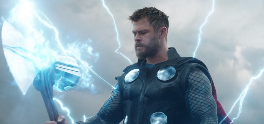 Chris Hemsworth bị vợ mắng vì 