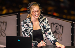 Bị chỉ trích 'thắng giải nhờ là phụ nữ', nữ MC Sjokz khiến mọi antifan câm lặng chỉ với câu nói này