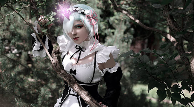 Lạ lẫm với cosplay Rem phong cách creepy đầy ma mị