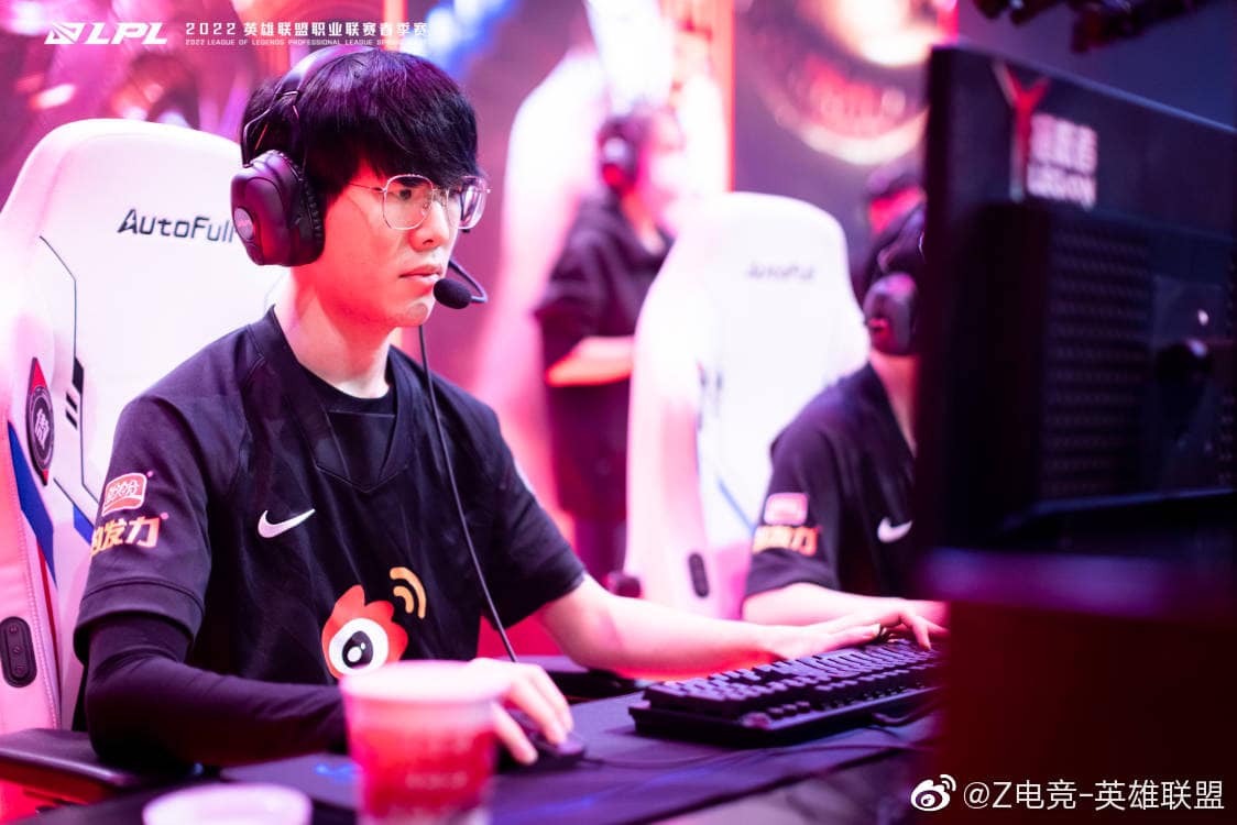 Weibo Gaming tiếp đà thắng lợi ở LPL: Giá trị của TheShy đã được phơi bày khi SofM đánh mất phong độ