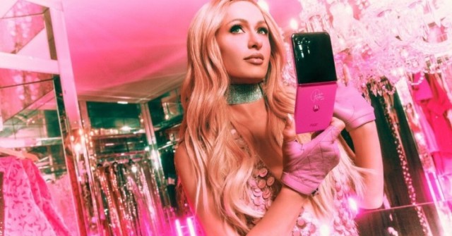 Ra mắt Motorola Razr Plus Paris Hilton màu hồng cực đẹp