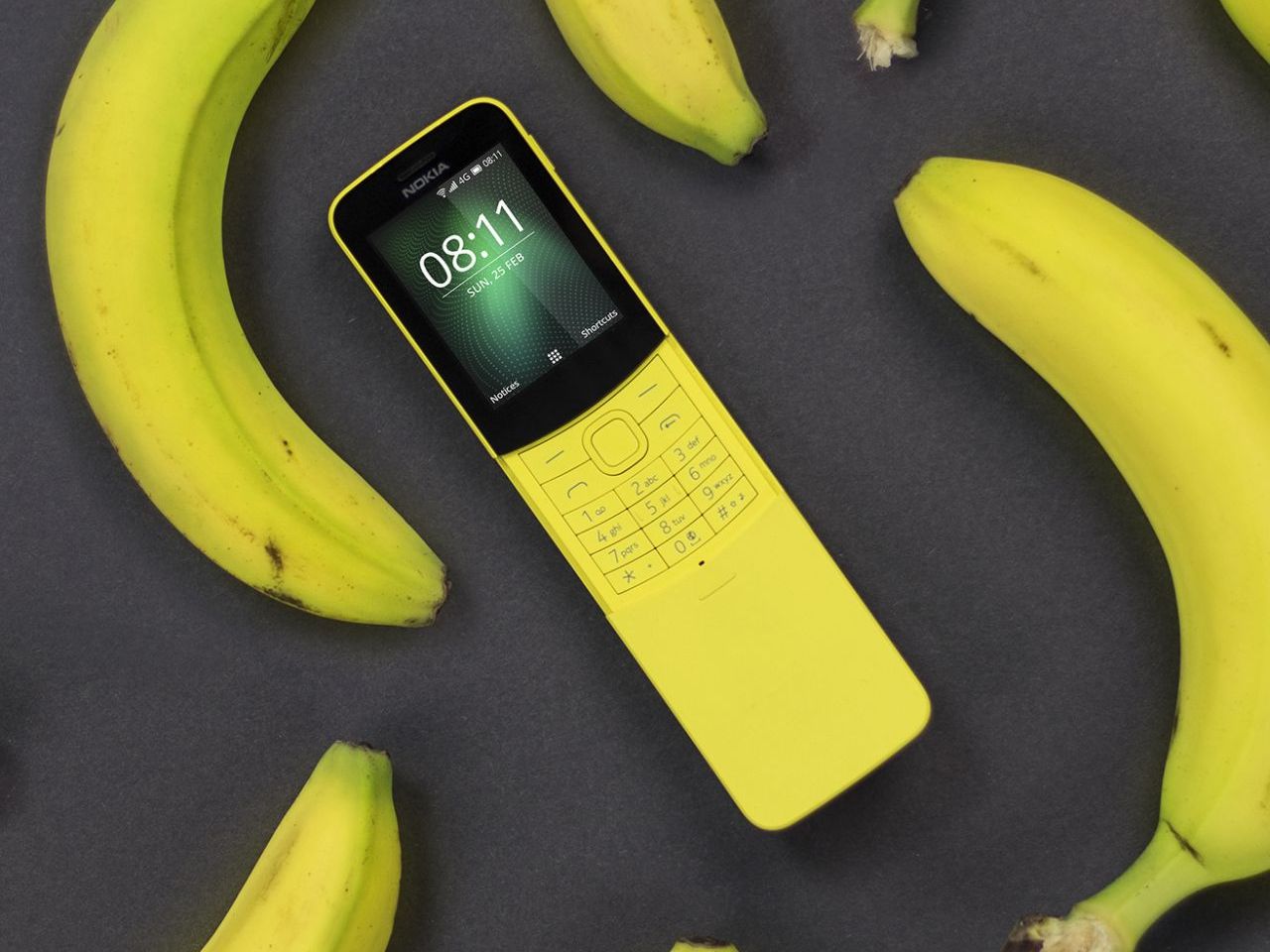 Nokia 8110 chính thức lên kệ, giá 1,68 triệu đồng