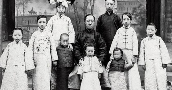Vương tộc cuối cùng của Trung Hoa: Loạt ảnh hiếm hé lộ toàn cảnh cuộc sống gia đình Phổ Nghi qua 3 thế hệ