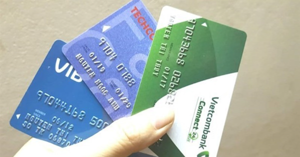 Chính thức từ 1/7/2025, mọi thẻ ATM dạng này đều bị ngân hàng ngừng giao dịch